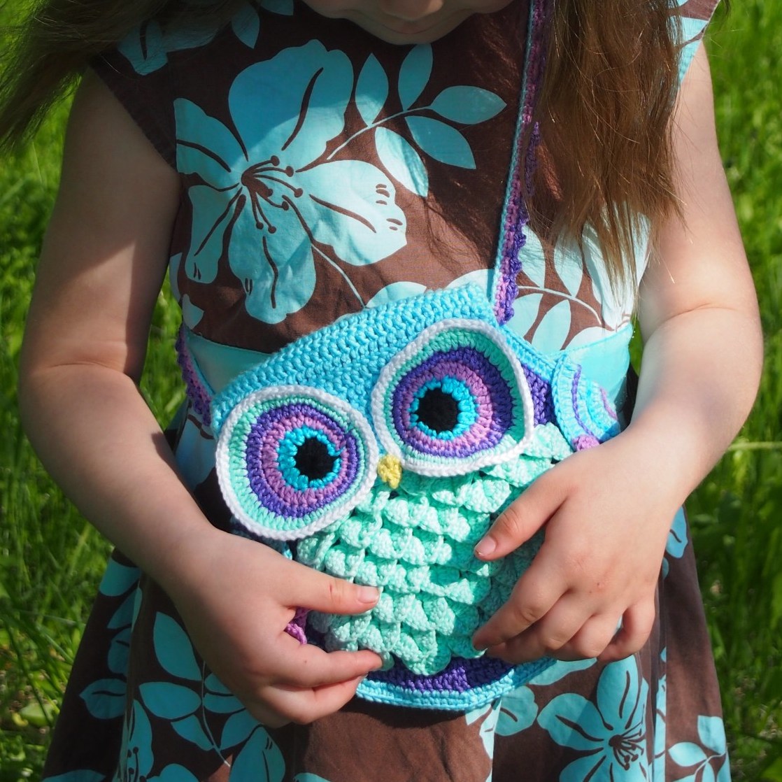 Adorable crochet owl bag (free crochet pattern) | Mindy